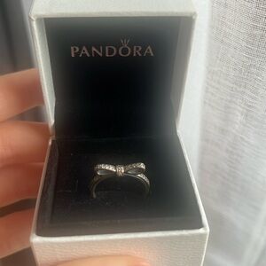 Pandora Bow ring size 6
